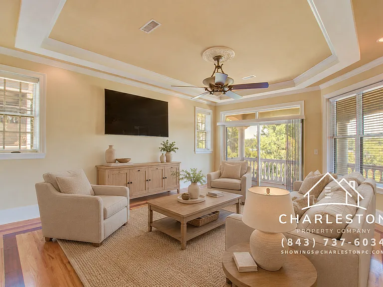 1739 Indigo Island Dr — Photo 2