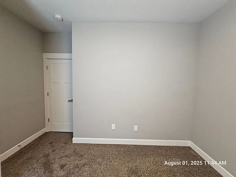 3530 NE Hembree St — Photo 11