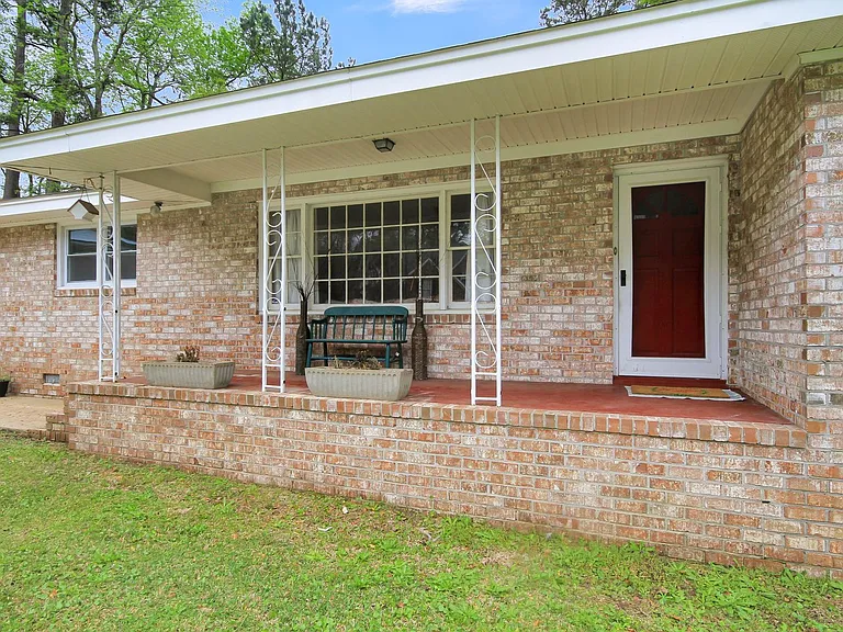 1215 Dowden St — Photo 3