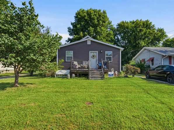 126 Moschel St, East Peoria, IL 61611
