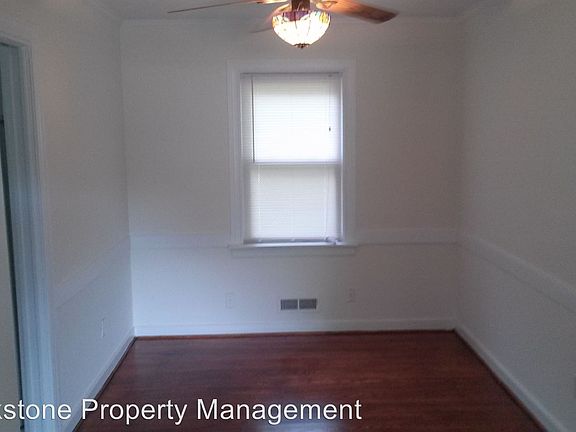 4th image of 1219 Starling Dr