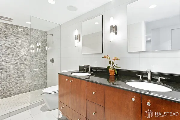 Sold by Halstead Real Estate | media 8