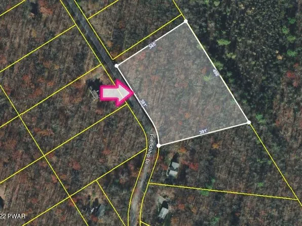 46 & 47 Friendship Dr, Hawley, PA 18428