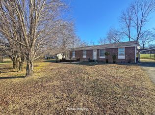 115 Larkins Dr, White Bluff, TN 37187