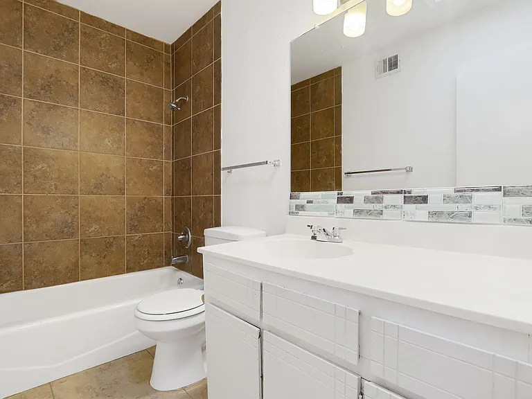 3017 E Glen Dr — Photo 11