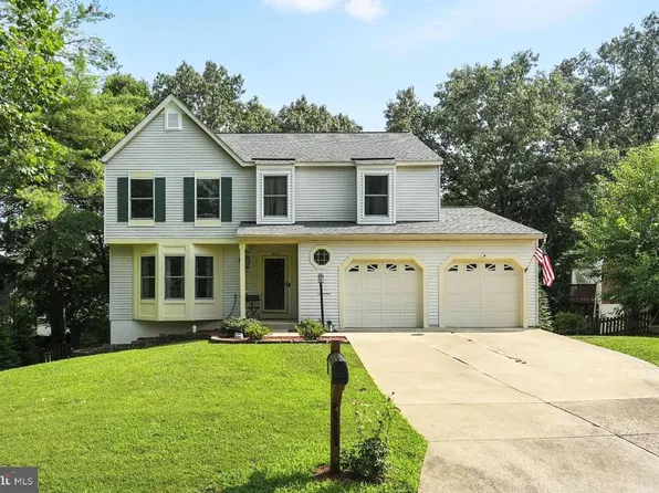15150 Holleyside Dr, Dumfries, VA 22025