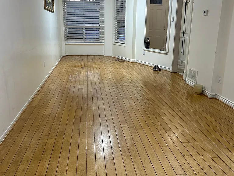 72 Swennen Dr — Photo 3