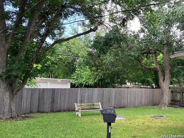 606 Blakeley Dr — Photo 20