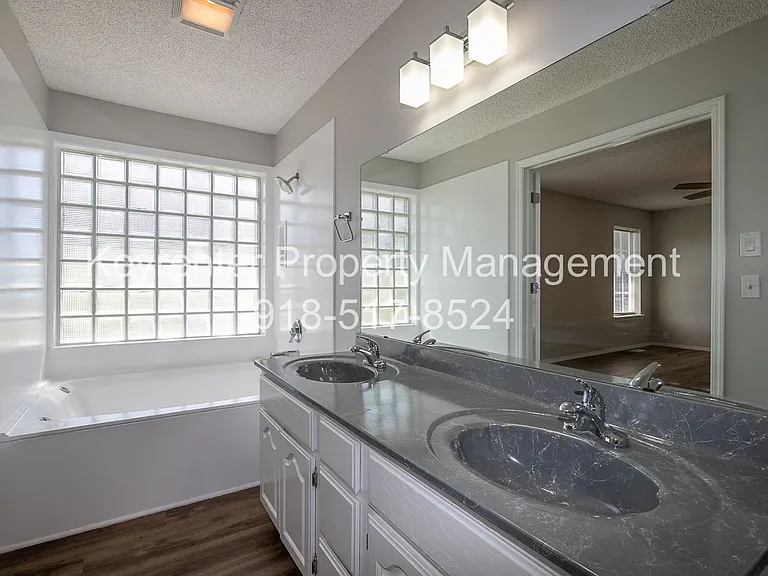 9504 E 99th Pl — Photo 13