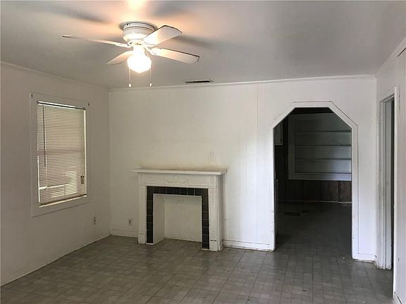 3rd image of 1918 NW Dallas St