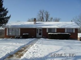 22 Highview Ct, Belleville, IL 62223