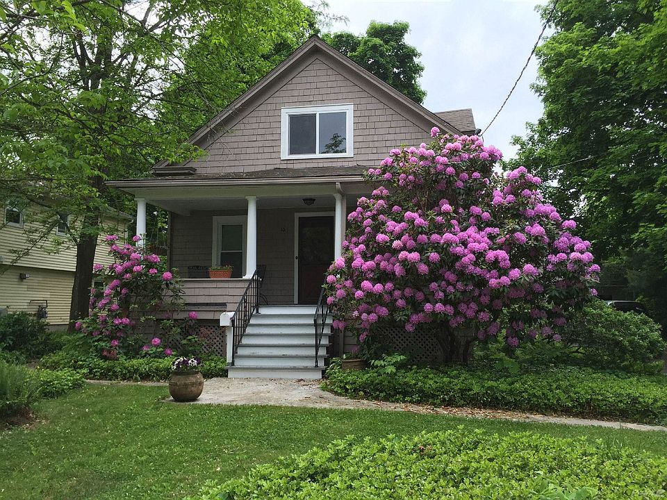 Charming Danbury Home!