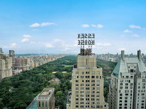 3rd image of 157 W 57th St APT 46A