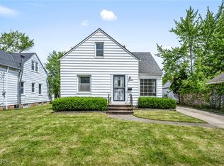 15507 Raymond St, Maple Heights, OH 44137