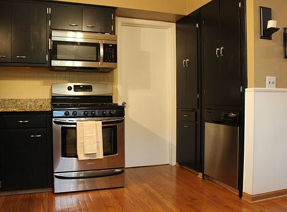 5th image of 535 N Van Auken St