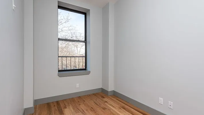Rented by Nooklyn NYC LLC | media 47