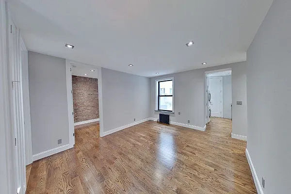 Rented by Centennial Properties NY | media 29
