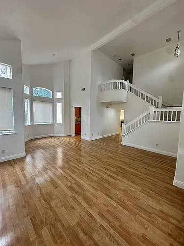 5753 W Bedford Ave Photo 1