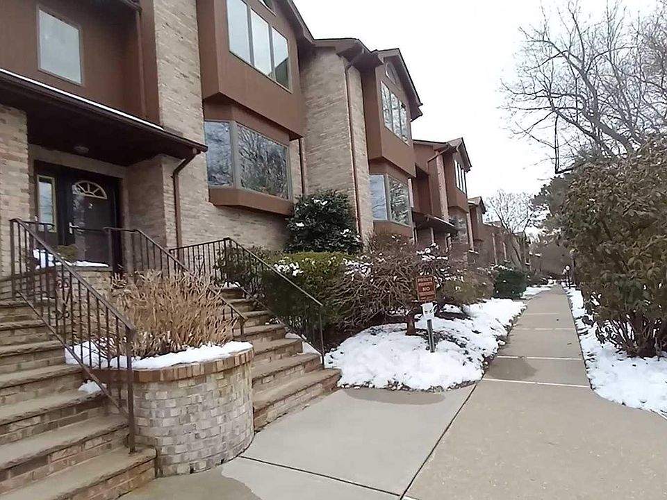 1st image of 12 Westley Ln