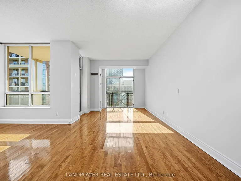 1101 Leslie St #1106 — Photo 10