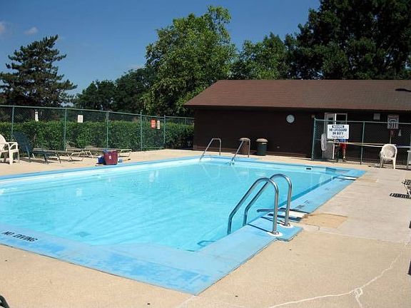 Private Pool for Complex