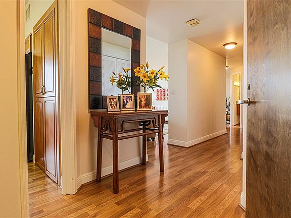 4th image of 1111 Bering Dr Unit 305