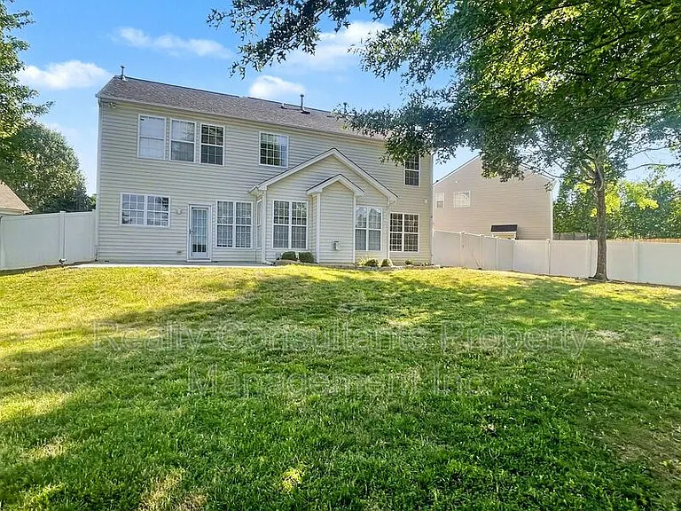 1481 Cantwell Ct — Photo 8
