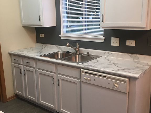 3rd image of 2294 Rebecca Cir