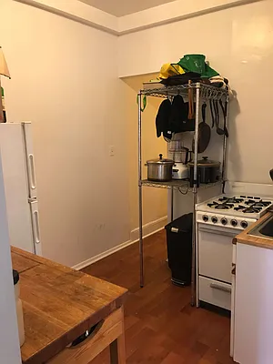 Rented by Urban Real Estate Property Group Inc | media 23