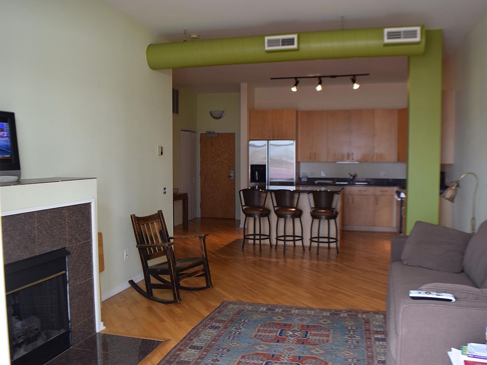 1st image of 408-1631 S Michigan Ave #408