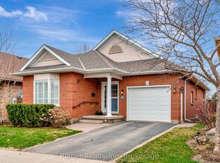 16 Winterberry Ln, Guelph, ON