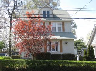 1576 Rockwell Rd, Abington, PA 19001