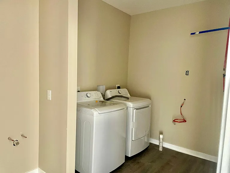 35 Brown St #35 — Photo 16