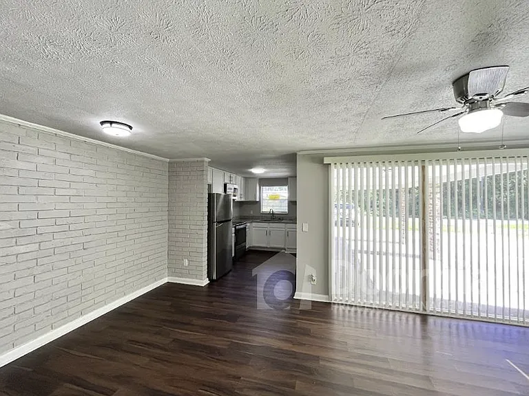 6314 Fabian Dr — Photo 5