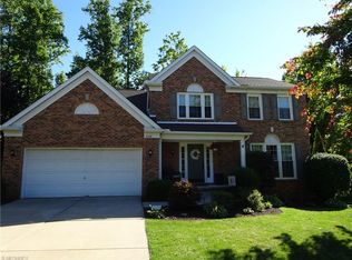 2140 Demi Dr, Twinsburg, OH 44087