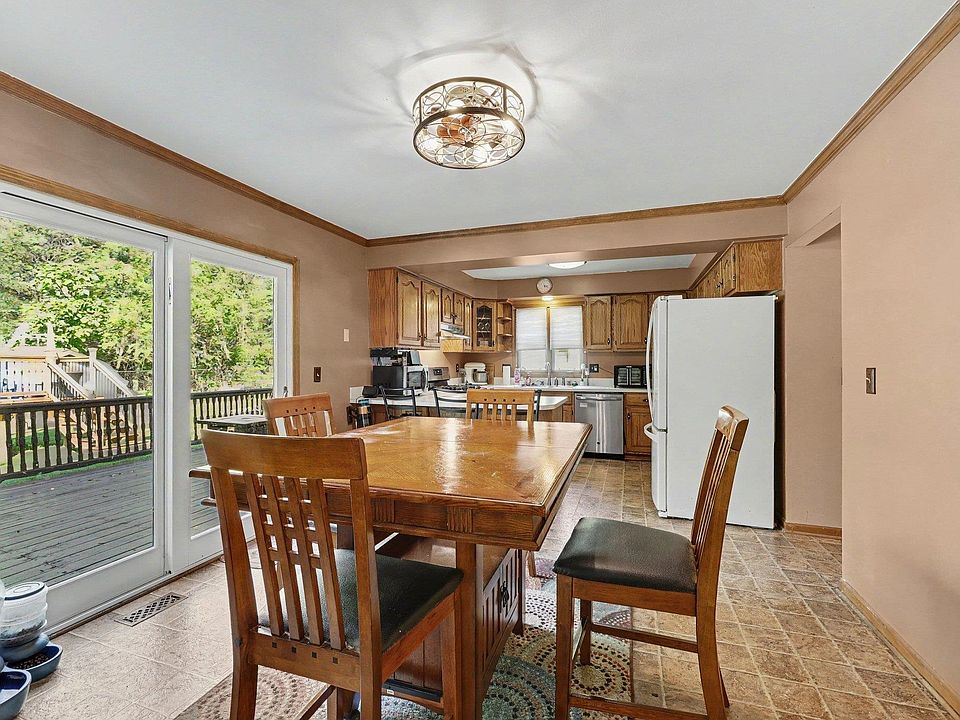 35791 Clarkston Ln, photo 9