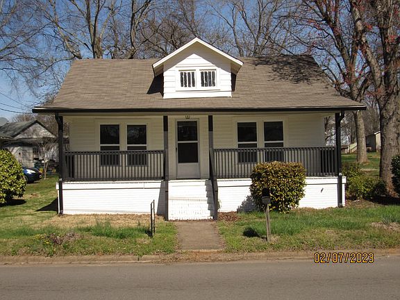2nd image of 322 E 20th St