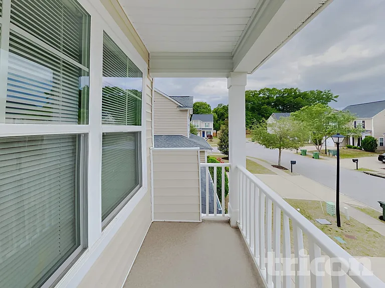 441 Laurel Leaf Dr — Photo 17