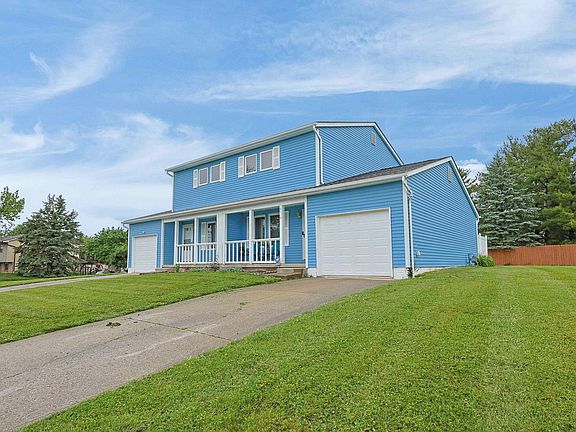 3rd image of 6474 Birchview Dr N
