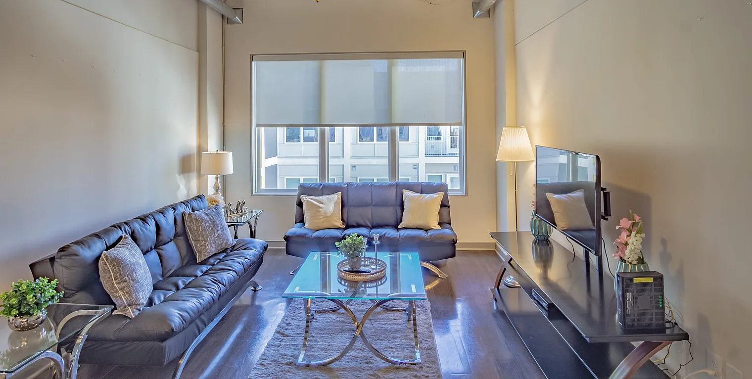 2 bed, 2.0 bath, 1097 sqft, $6,655 — Photo 1