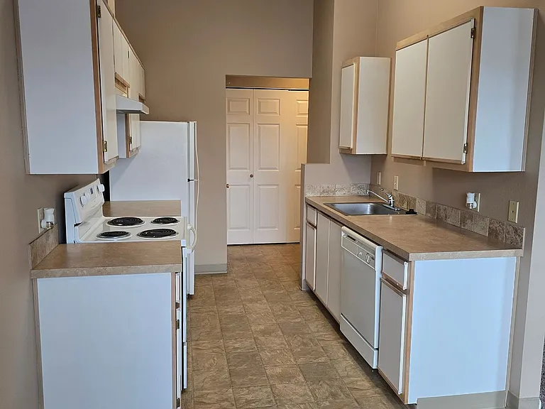 Vista Pointe Apartments in South Salem Oregon Comfortable Living Near Shopping and I5 — Photo 33
