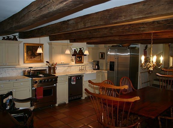 Custom kitchen-top of the line-attention to detail throughout entire house?