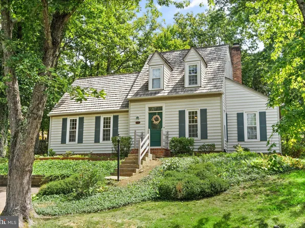 15497 Golf Club Dr, Dumfries, VA 22025