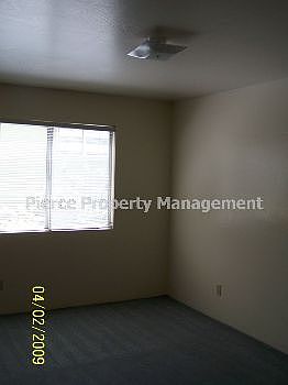 4th image of 716 1st St APT B