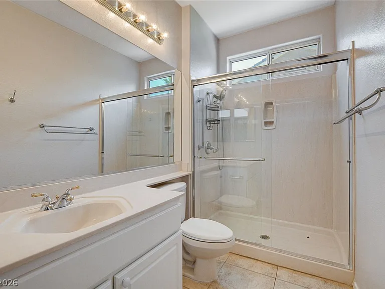 2521 Evansville Ave — Photo 30