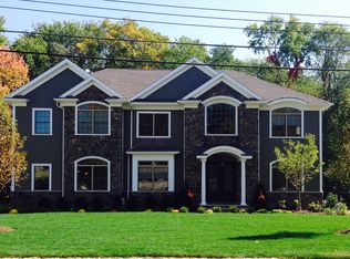 109 Edgewood Dr, Florham Park, NJ 07932