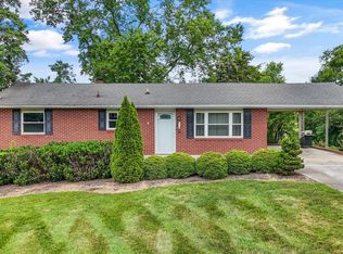 9329 N Ruggles Ferry Pike, Strawberry Plains, TN 37871