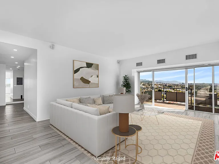 1155 N La Cienega Blvd #1106 — Photo 3