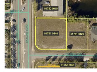 3915 Skyline Blvd, Cape Coral, FL 33914