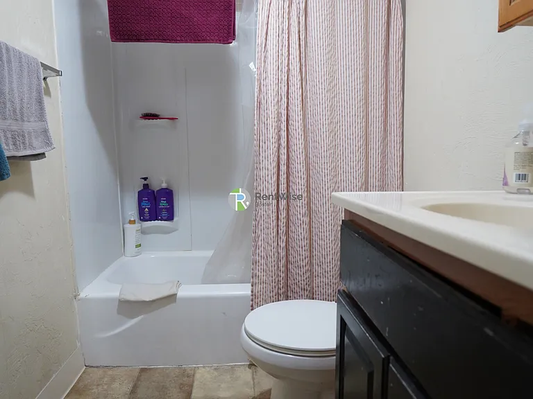 1126 Commonwealth Ave #A — Photo 7
